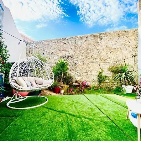 Havre De Paix Avec Jardin Et Clim En Centre De Sete